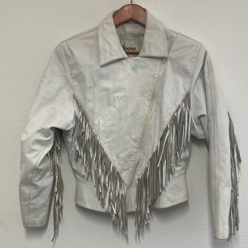 Vintage Wilson’s Leather fringe western white jacket. Large
